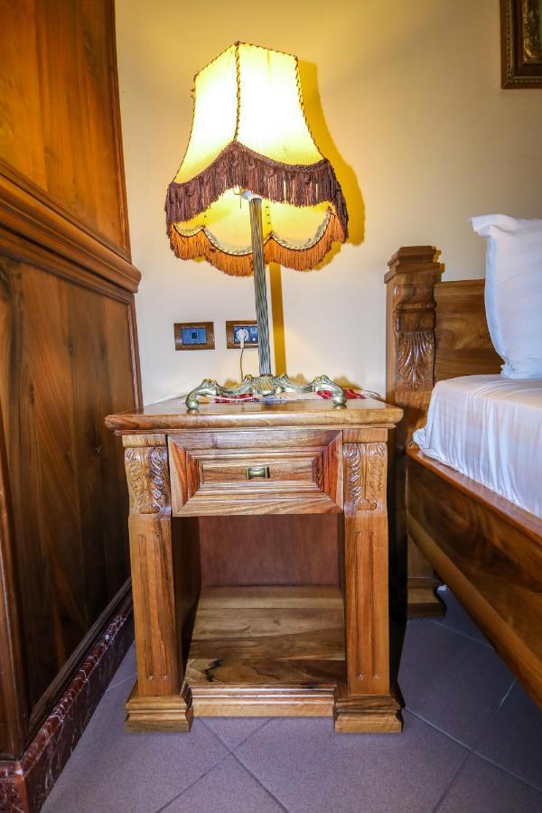 Brilant Antik Center Hotel ติรานา ภายนอก รูปภาพ